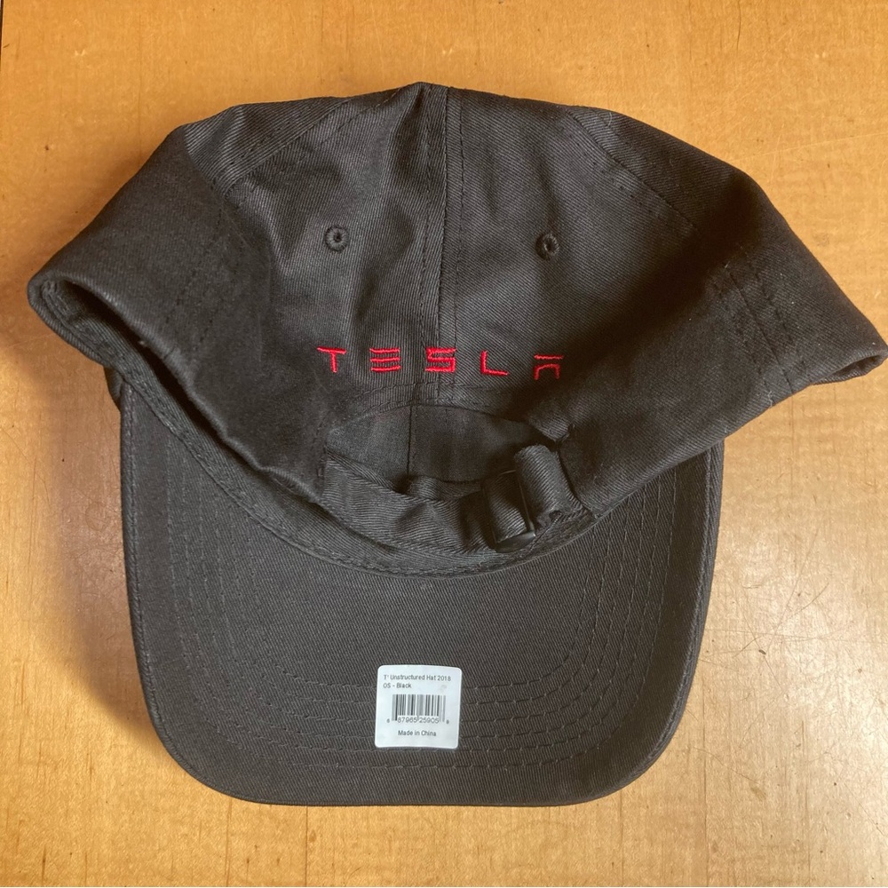 Tesla Black Cap with Red Logo - Picture 2 of 2